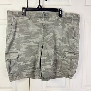 George Mens Cargo Shorts Camo Size 42 Gray Green Multi Pocket Casual Short